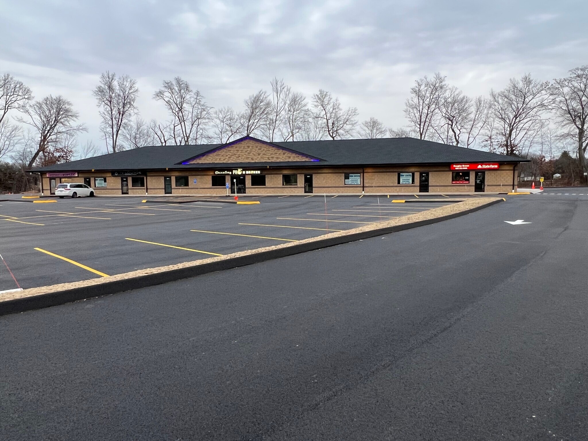 150-158 Sullivan Ave, South Windsor, CT à louer Photo principale– Image 1 sur 10