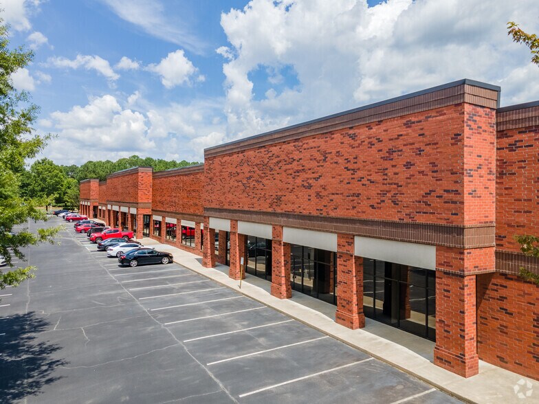 5100 Peachtree Industrial Blvd, Peachtree Corners, GA à louer - Photo de l’immeuble – Image 3 sur 5
