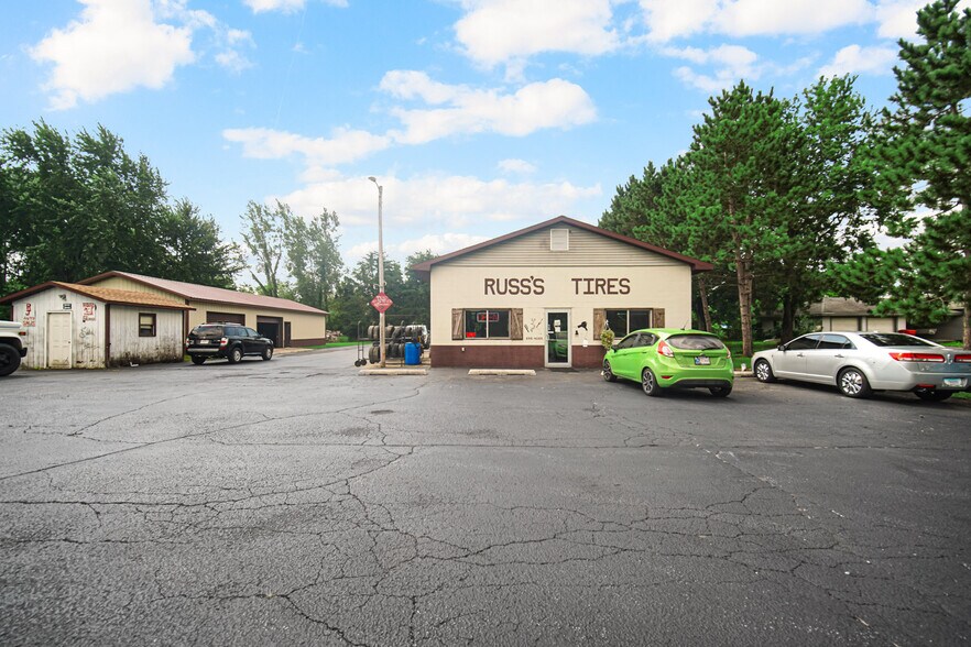 0115 W State Road 10, North Judson, IN à vendre - Photo de l’immeuble – Image 1 sur 21