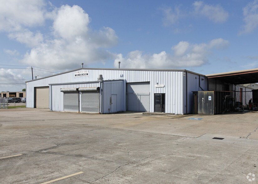 12130 Highway 3, Webster, TX à louer - Photo principale – Image 2 sur 40