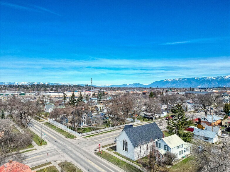 203 5th Ave W, Kalispell, MT à vendre - Aérien – Image 3 sur 35