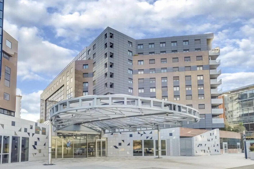 5 Esplanade Compans Caffarelli, Toulouse à louer - Photo de l’immeuble – Image 3 sur 22