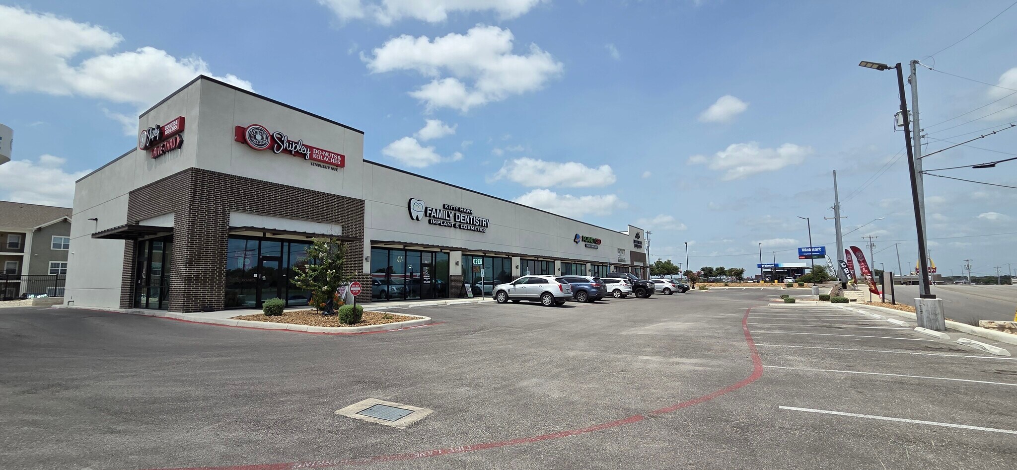 7875 Kitty Hawk rd, Converse, TX à louer Photo de l’immeuble– Image 1 sur 6