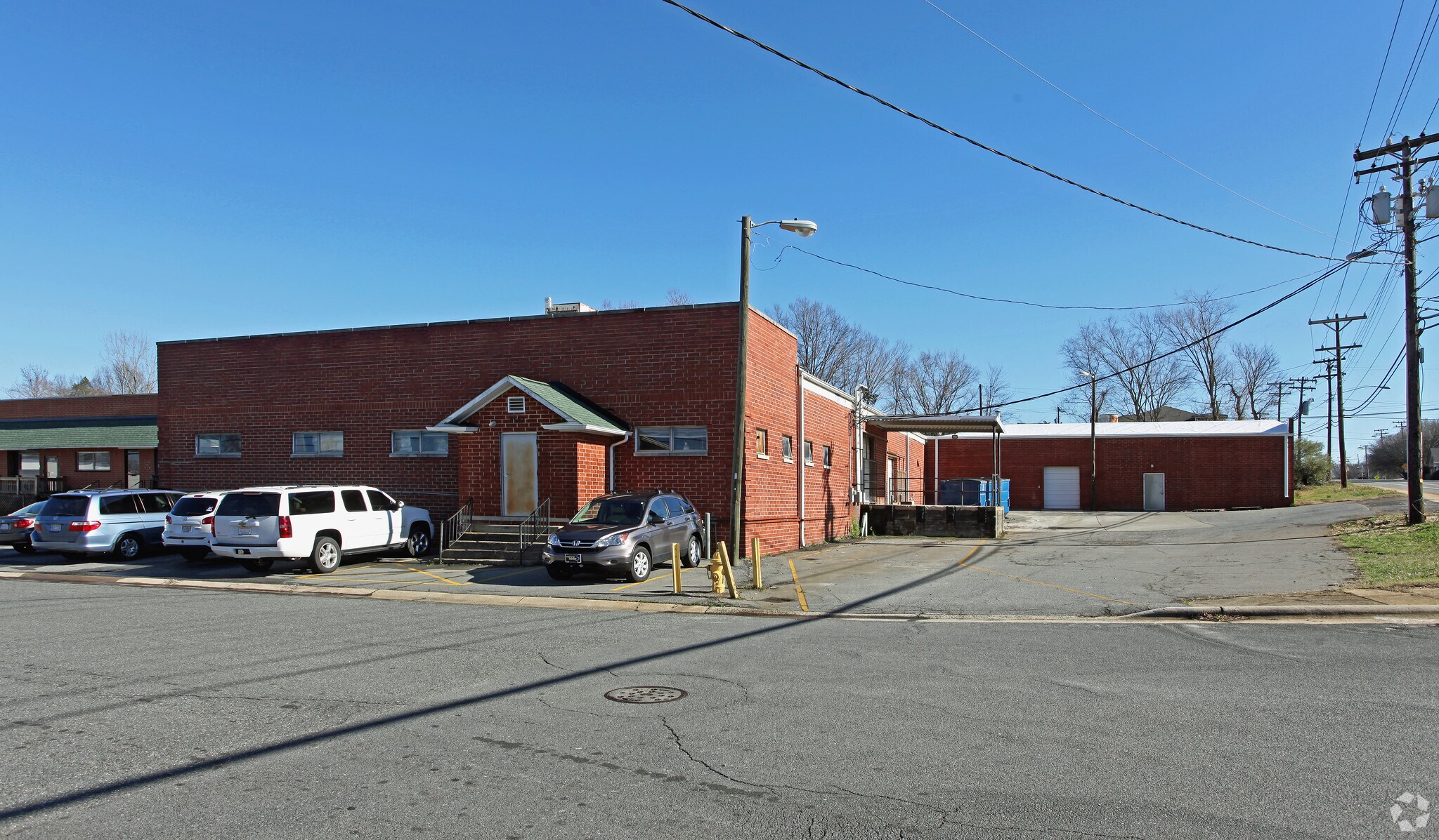 2527 Distribution St, Charlotte, NC à louer Photo principale– Image 1 sur 3