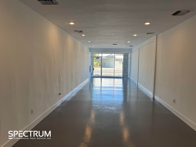 18014-18016 Ventura Blvd, Encino, CA à louer - Photo de l’immeuble – Image 3 sur 6