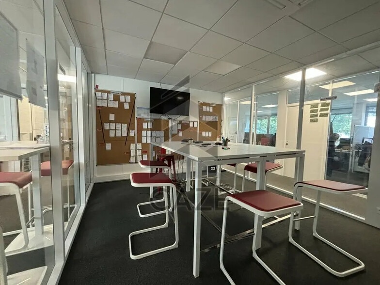 Bureau dans Pessac à louer - Photo de l’immeuble – Image 3 sur 6