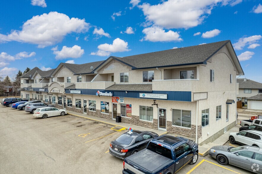 95 Brent Blvd, Strathmore, AB à louer - Photo de l’immeuble – Image 1 sur 5