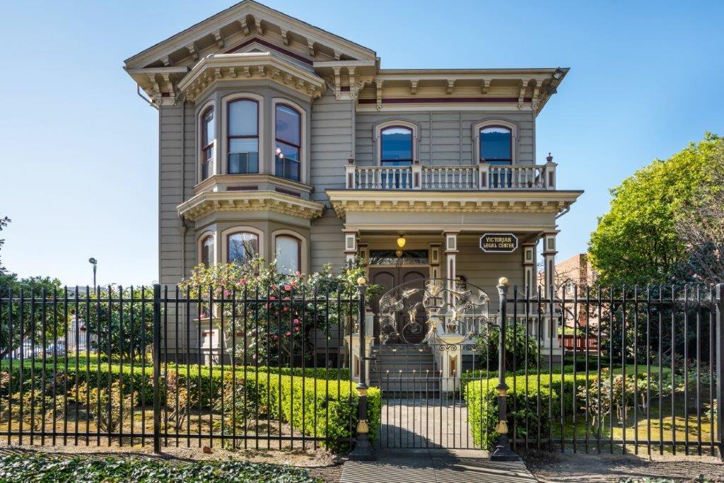 653 11th St, Oakland, CA à vendre Photo principale– Image 1 sur 27