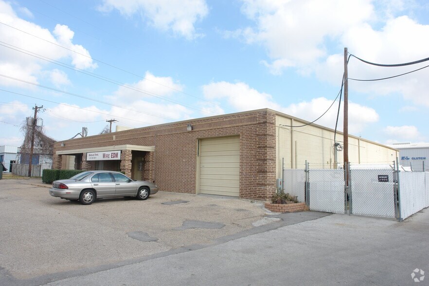 3528 Raider Dr, Hurst, TX à vendre - Photo principale – Image 1 sur 2