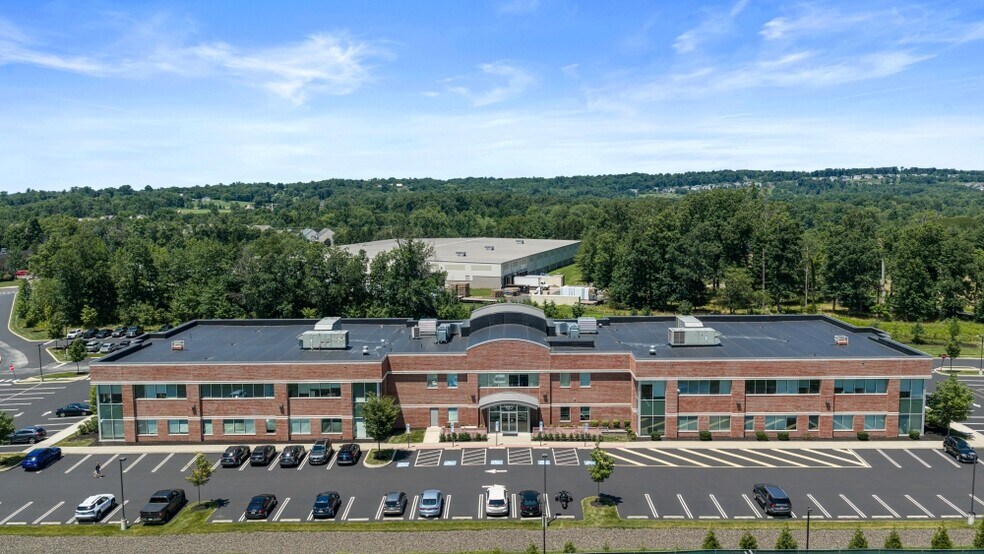 160 New Britain Blvd, Chalfont, PA à vendre - Photo de l’immeuble – Image 3 sur 40