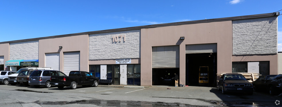 11071 Bridgeport Rd, Richmond, BC à louer - Photo principale – Image 1 sur 2