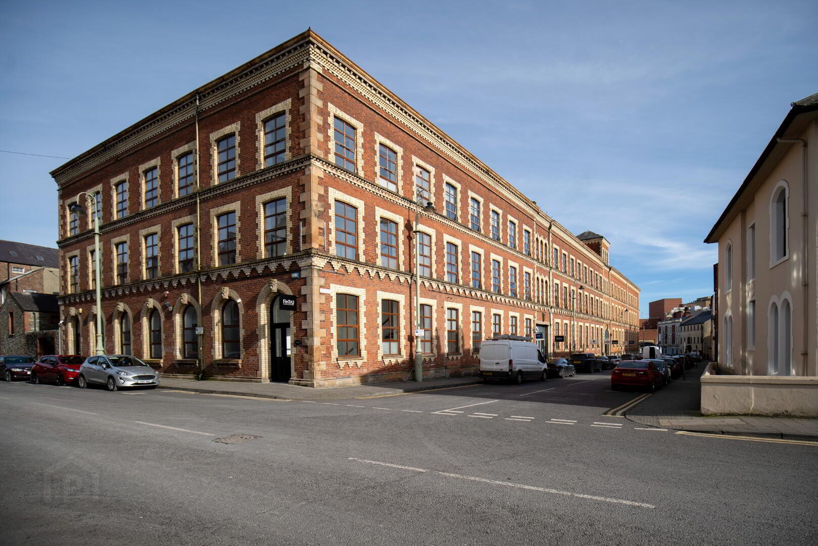 100 Patrick St, Londonderry à louer Photo principale– Image 1 sur 2