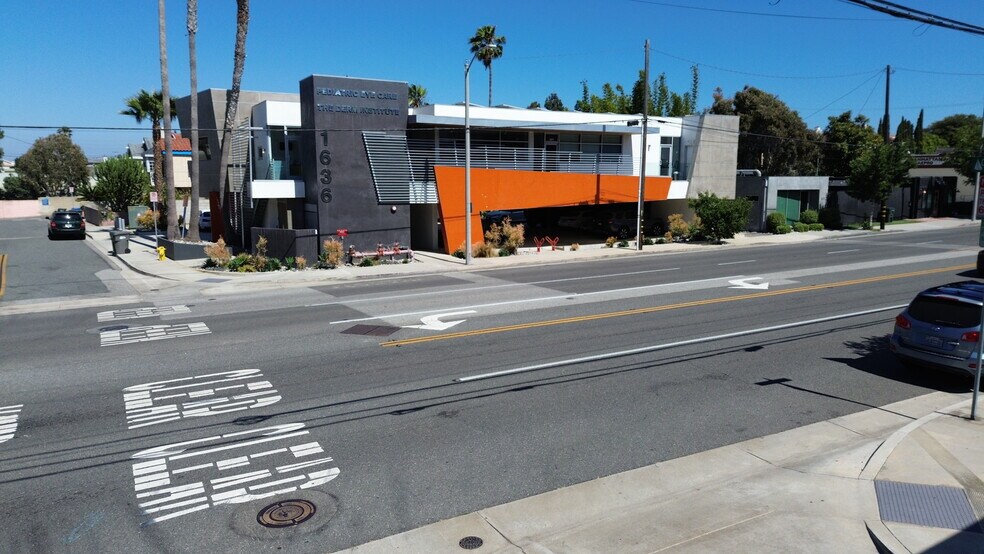 1636 Aviation Blvd, Redondo Beach, CA à vendre - Photo de l’immeuble – Image 2 sur 2