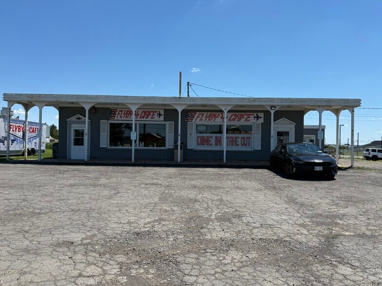 2026 Lockport Rd, Niagara Falls, NY à louer - Photo de l’immeuble – Image 2 sur 27