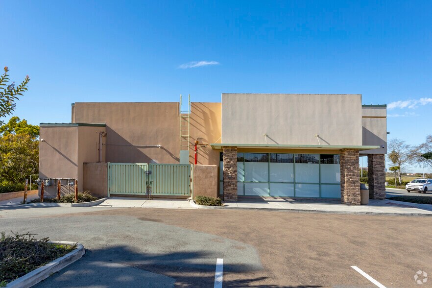 6021 Business Center Ct, San Diego, CA à vendre - Photo de l’immeuble – Image 2 sur 3