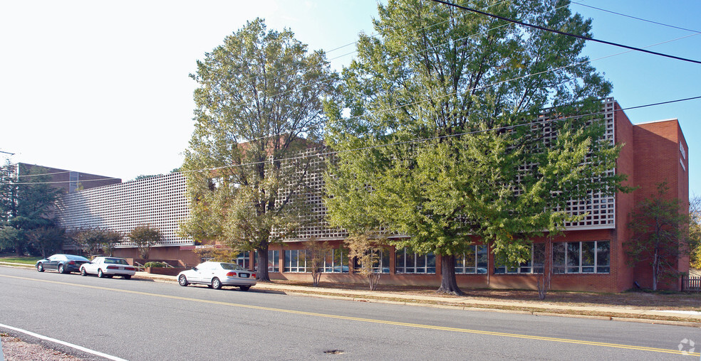 1910 Byrd Ave, Richmond, VA à louer - Photo principale – Image 1 sur 5
