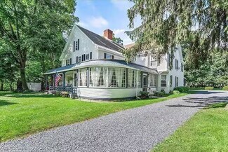 Plus de détails pour 722 Main St, Bennington, VT - Local commercial à vendre