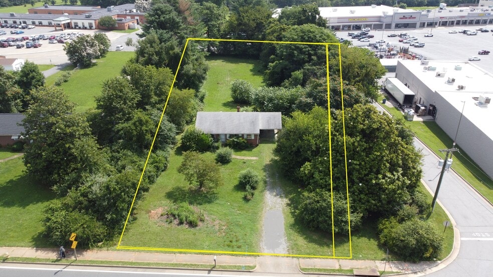 4023 S Amherst Hwy, Madison Heights, VA à vendre - Photo de l’immeuble – Image 2 sur 10