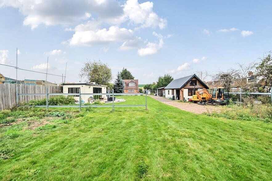 Far View The Common, West Drayton à vendre - Photo de l’immeuble – Image 3 sur 18