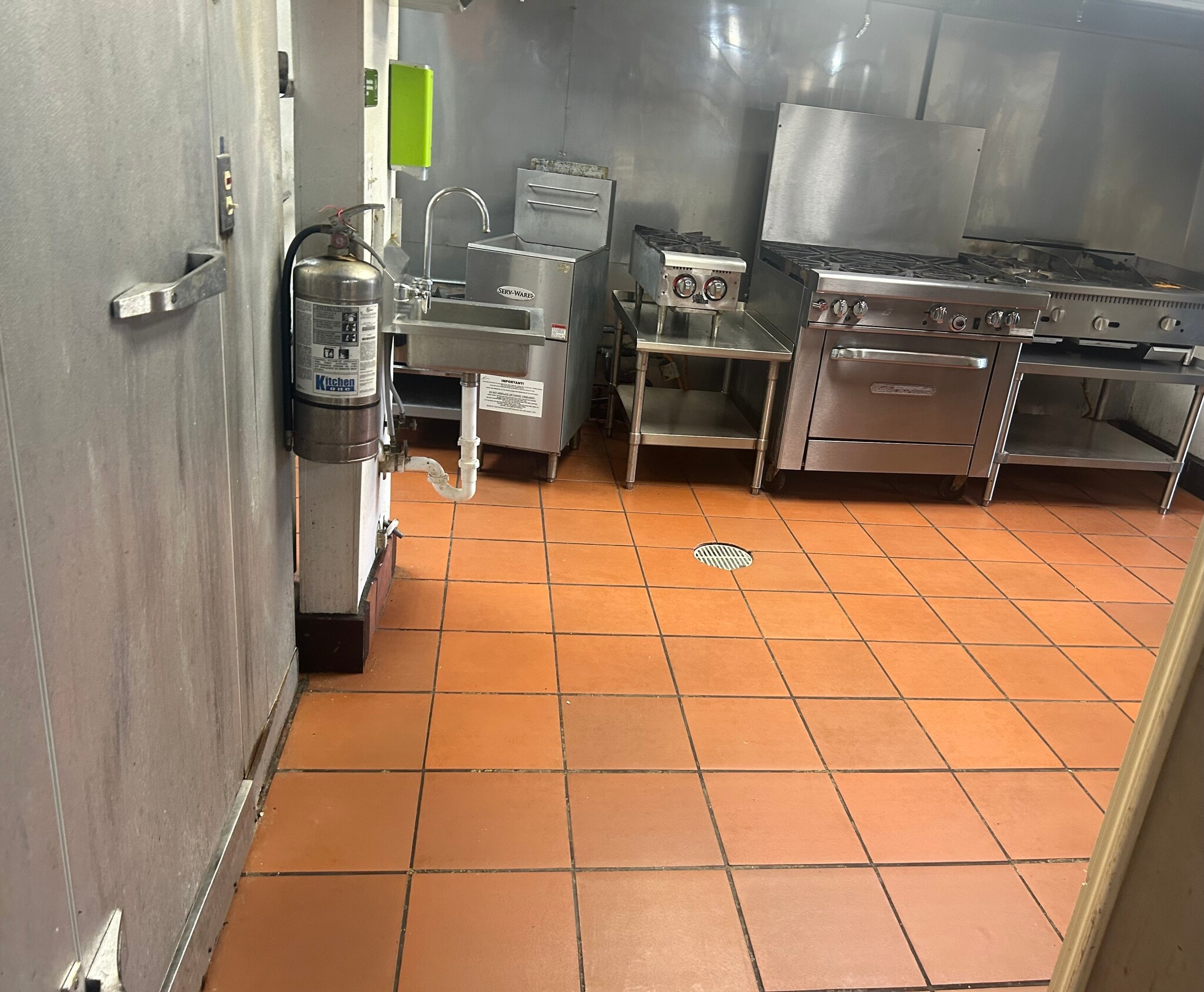 2083 N Powerline Rd, Pompano Beach, FL à louer Photo intérieure– Image 1 sur 6