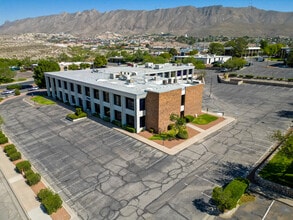 444 Executive Center Blvd, El Paso, TX à louer Photo de l’immeuble– Image 2 sur 3