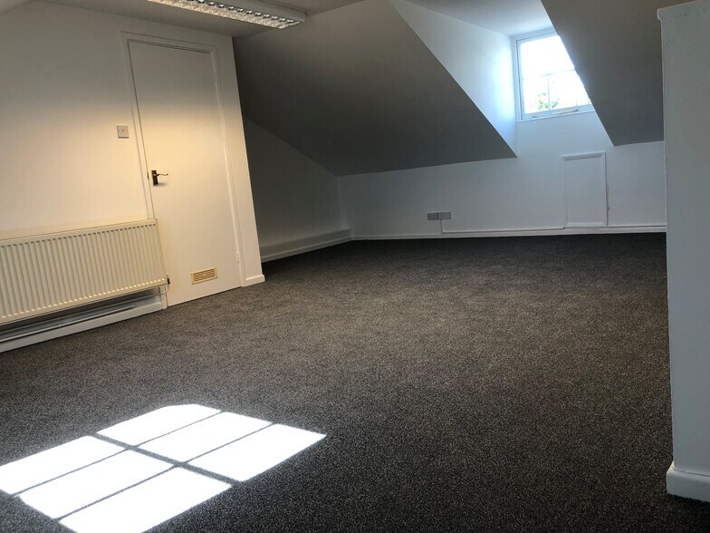 45-47 Southgate St, Winchester à louer - Photo de l’immeuble – Image 3 sur 3