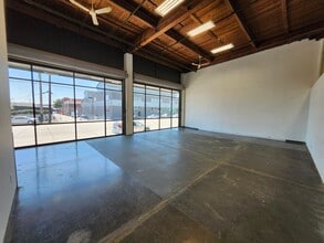 2450 6th Ave S, Seattle, WA à louer Photo intérieure– Image 1 sur 3