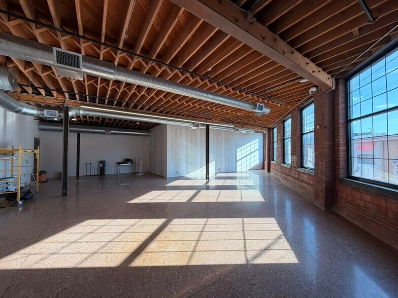 209 W 19th Ter, Kansas City, MO à louer - Photo intérieure – Image 3 sur 8