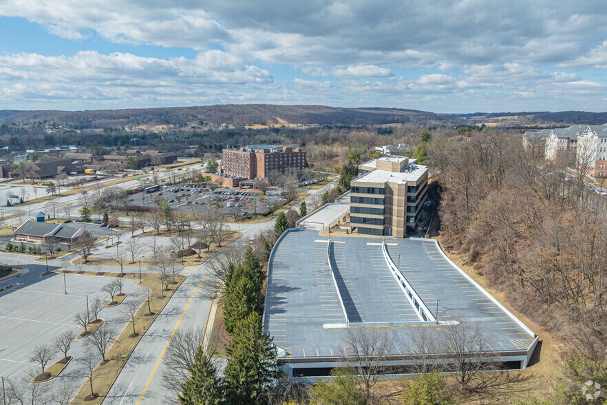 200 International Cir, Hunt Valley, MD à vendre - Photo de l’immeuble – Image 3 sur 9