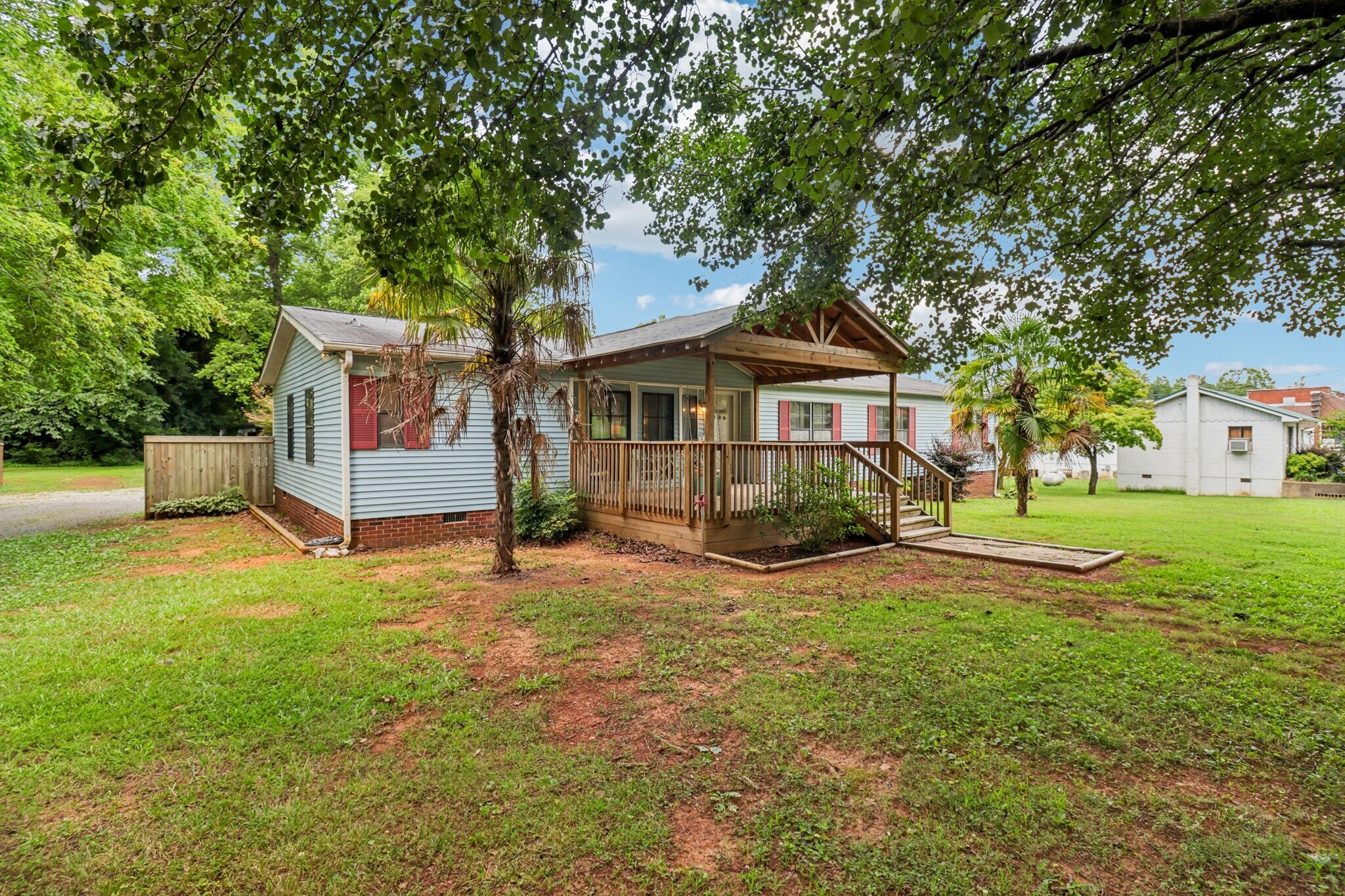 122 S Main St, New London, NC à vendre Photo principale– Image 1 sur 2