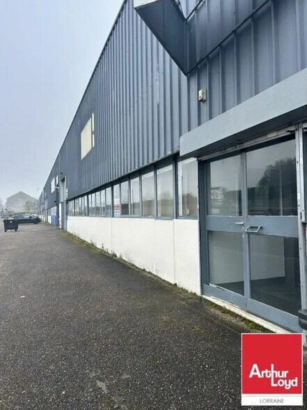 Local d’activités dans Marly à louer - Photo de l’immeuble – Image 3 sur 8