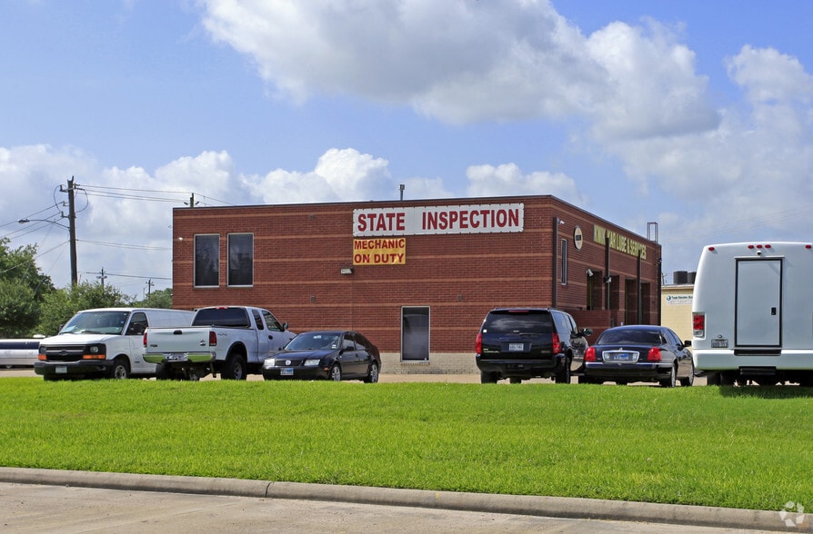 12250 S Gessner Dr, Houston, TX à vendre - Photo de l’immeuble – Image 2 sur 42
