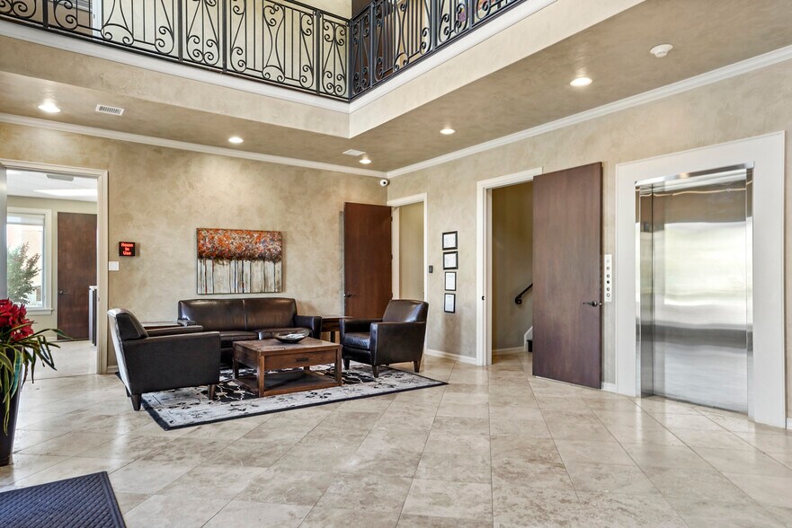 6312 E 101st St, Tulsa, OK à louer - Photo de l’immeuble – Image 2 sur 10