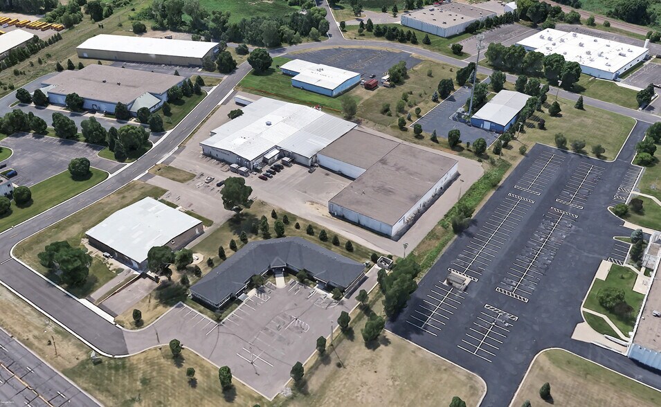 19178 Industrial Blvd NW, Elk River, MN à vendre - Photo de l’immeuble – Image 2 sur 19