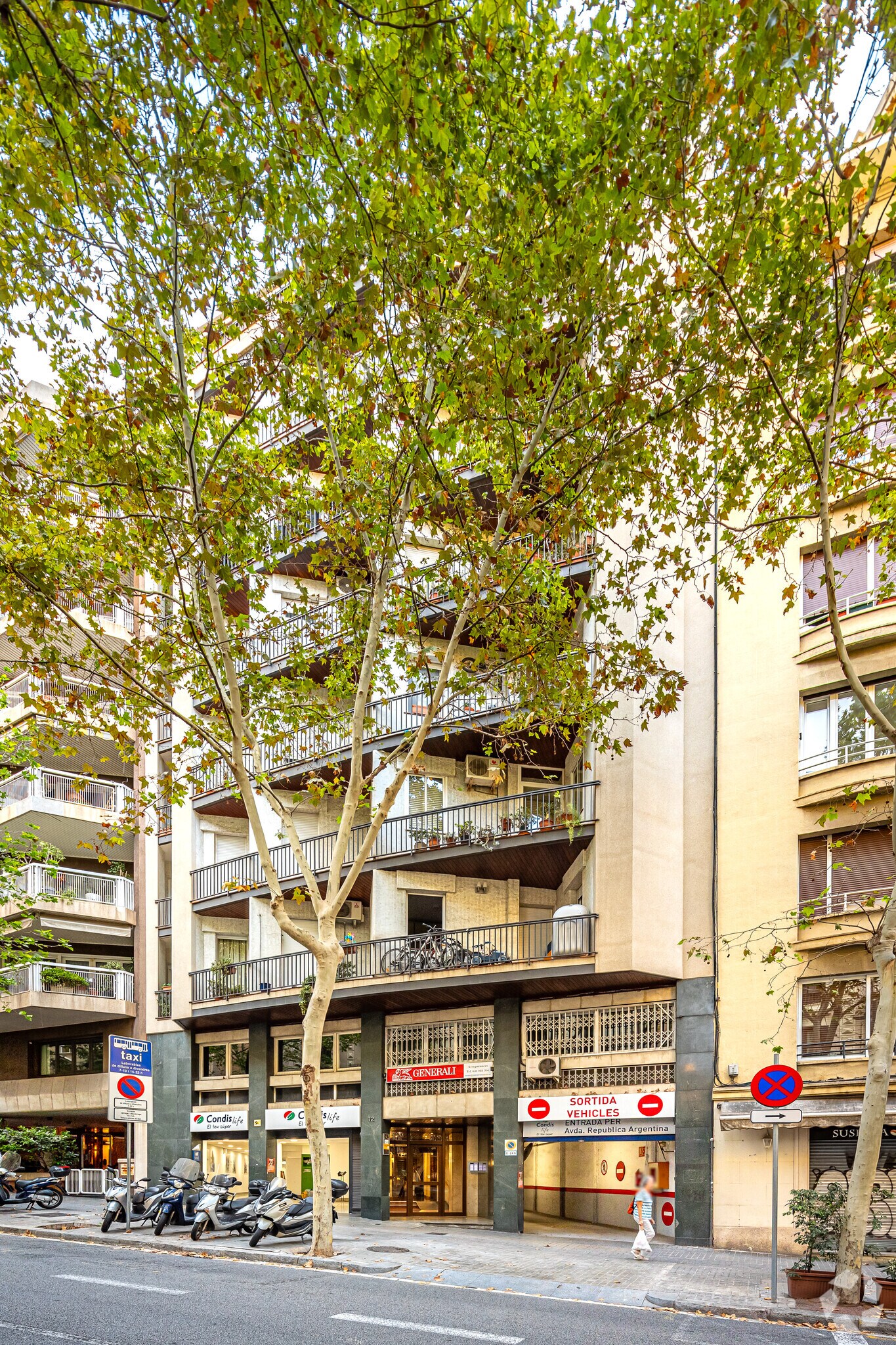 Bureau dans Barcelone, Barcelona à louer Photo principale– Image 1 sur 2