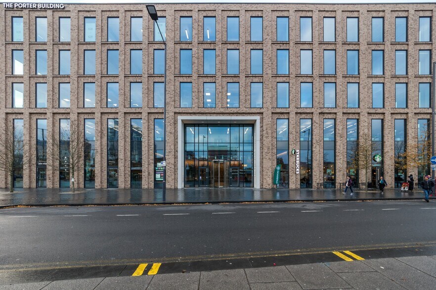 1 Brunel Way, Slough à vendre - Photo intérieure – Image 2 sur 11