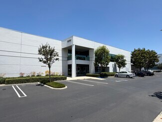 Plus de détails pour 15291 Barranca Pky, Irvine, CA - Industriel/Logistique à louer