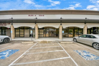 10019 Main St, Houston, TX à louer Photo intérieure– Image 1 sur 13