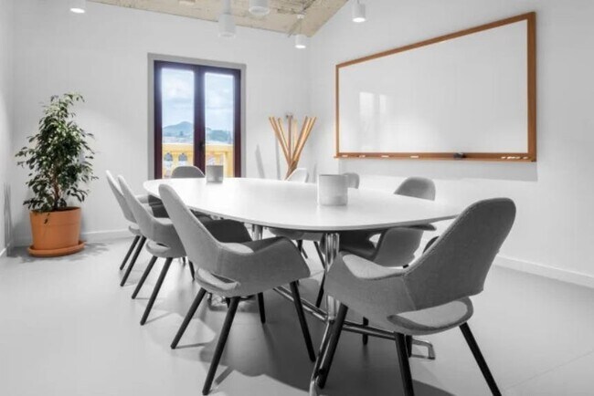 Plus de détails pour 3000 Aviator Way, Manchester - Coworking à louer