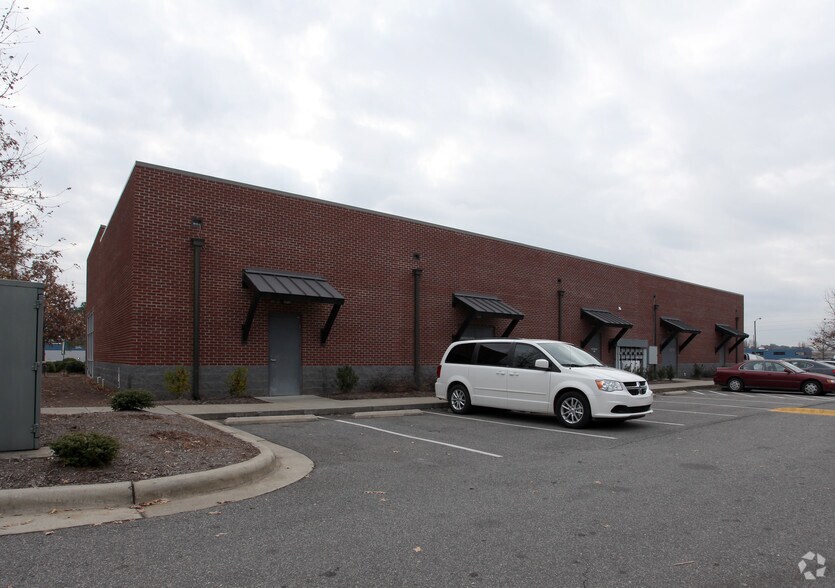 2123 Atlantic Ave, Raleigh, NC à louer - Photo de l’immeuble – Image 3 sur 3