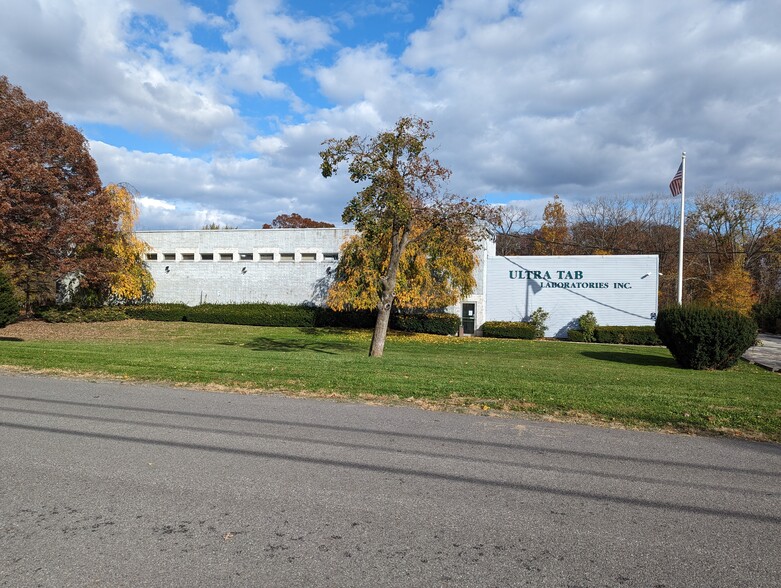 50 Toc Dr, Highland, NY à louer - Photo de l’immeuble – Image 2 sur 10