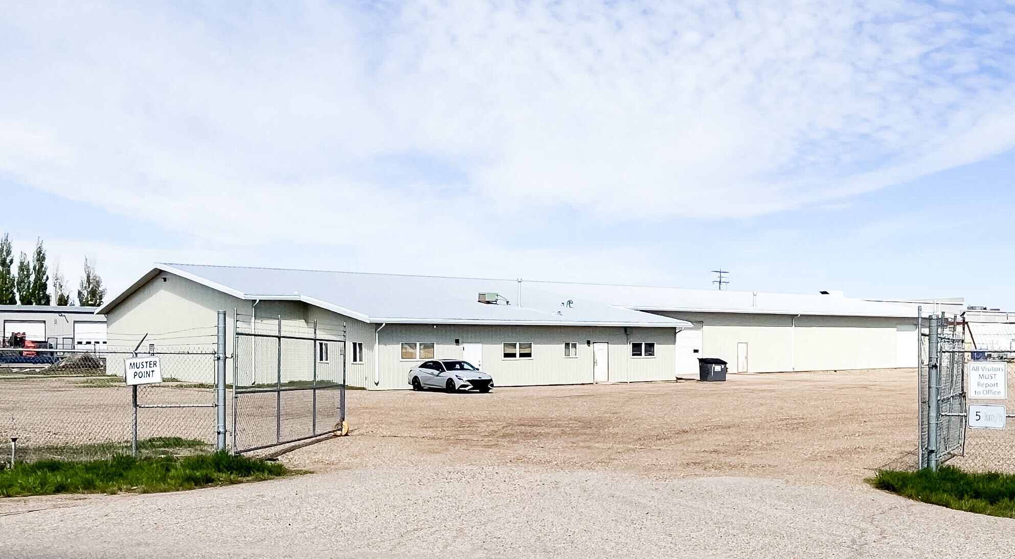 1276 32 St SW, Medicine Hat, AB à louer Photo principale– Image 1 sur 9