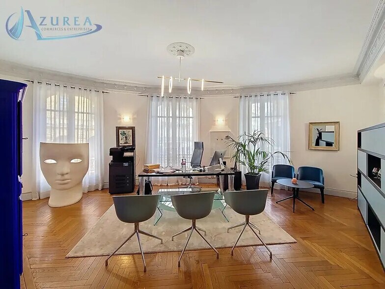 Bureau dans Nice à louer - Photo de l’immeuble – Image 1 sur 9