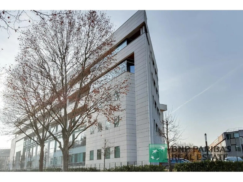 Bureau dans Colombes à louer - Photo de l’immeuble – Image 1 sur 18