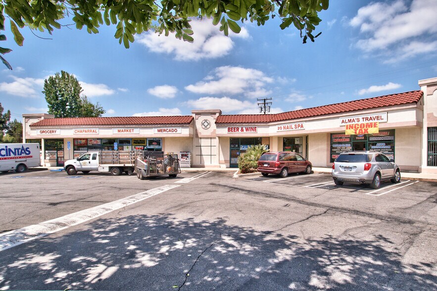 9680-9686 Central Ave, Montclair, CA à louer - Photo de l’immeuble – Image 3 sur 9