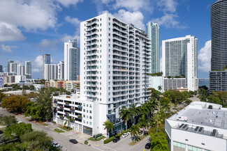 Plus de détails pour 275 NE 18th St, Miami, FL - Logement à vendre