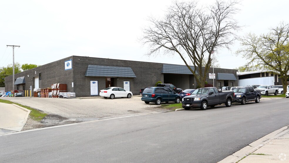 410 Mercantile Ct, Wheeling, IL à louer - Photo de l’immeuble – Image 2 sur 3