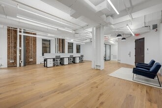 111 Broadway, New York, NY à louer Photo intérieure– Image 1 sur 3