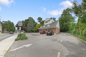 60 E Main St, Kings Park, NY à louer Photo intérieure– Image 1 sur 10