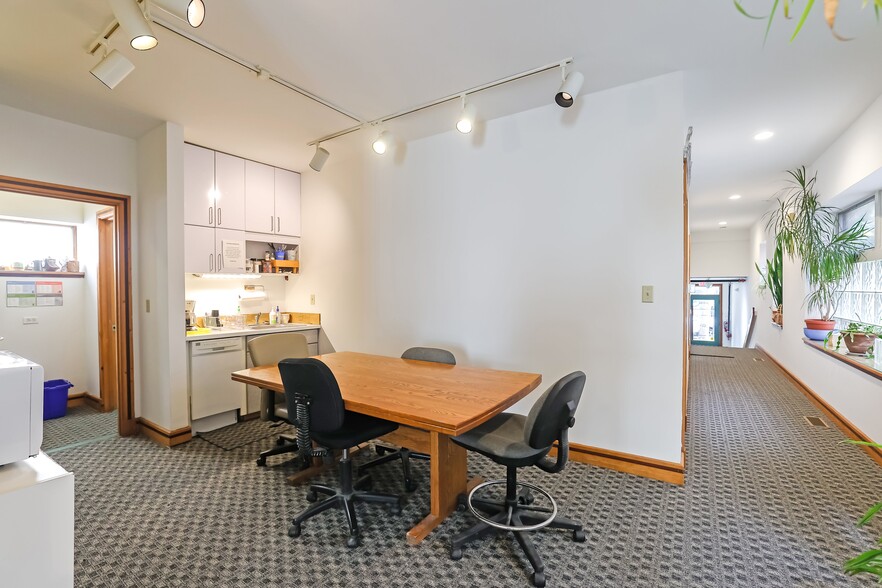 1124 Florence Ave, Evanston, IL à louer - Photo intérieure – Image 2 sur 14